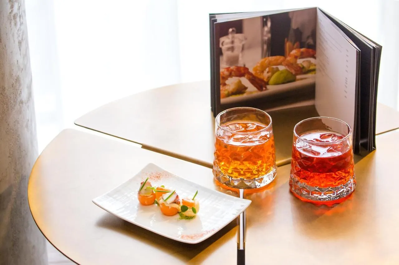 Maritim Hotel Plaza Tirana 5*,