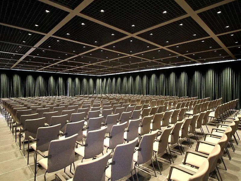 Maritim Hotel Plaza Tirana Albanien
