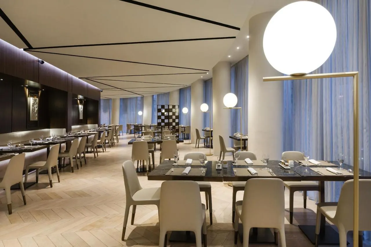Maritim Hotel Plaza Тирана 5*,  Албания