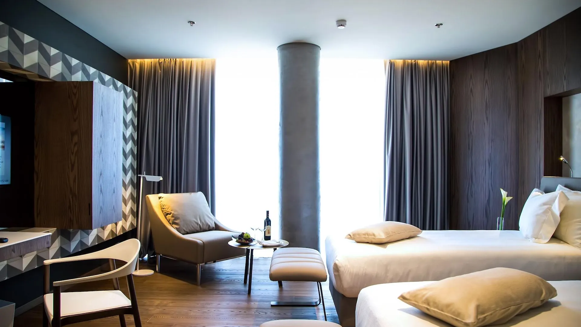 Maritim Hotel Plaza Тирана Албания